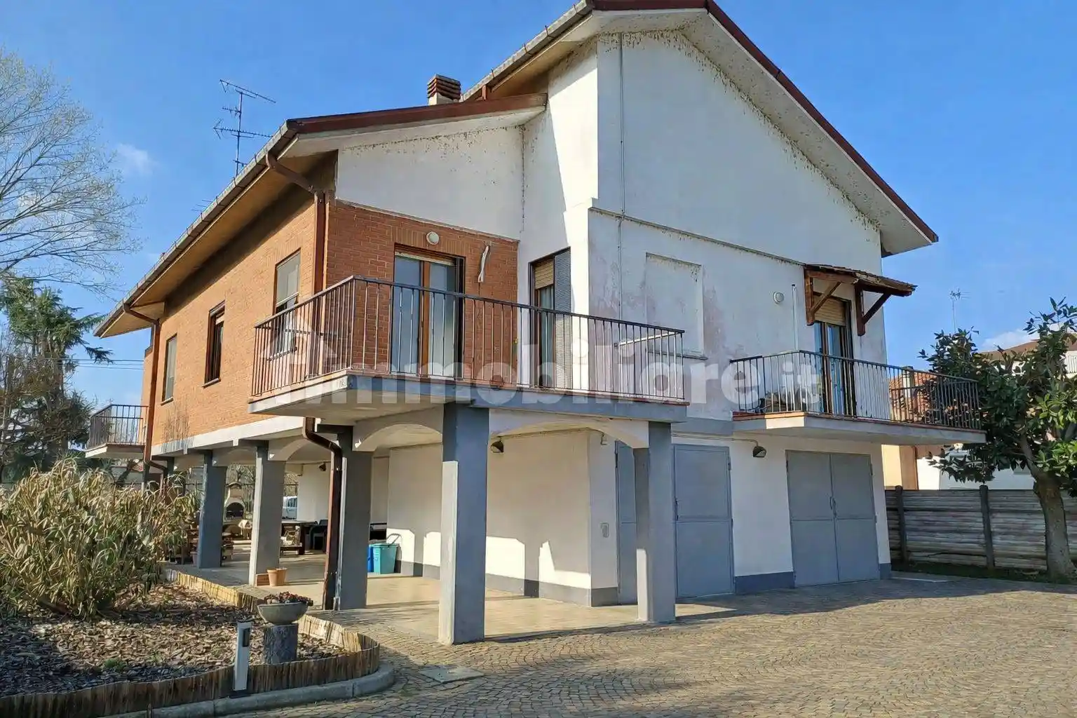 Villa in vendita a Borgo Vercelli