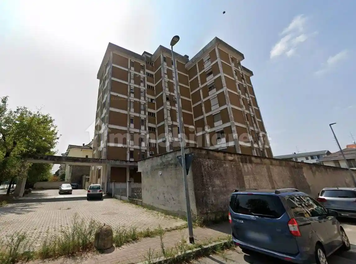 Appartamento in vendita a Vercelli