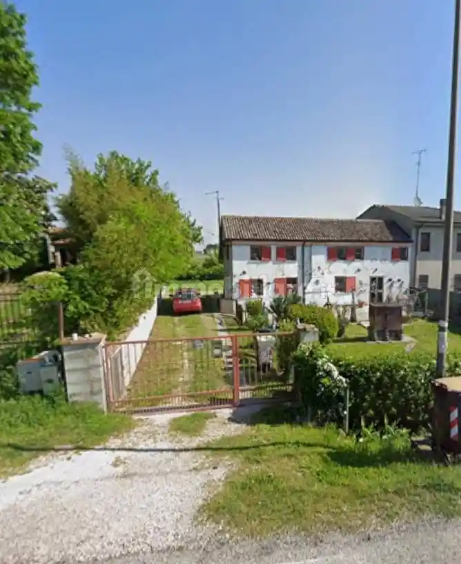 Casa indipendente in vendita a Castelmassa