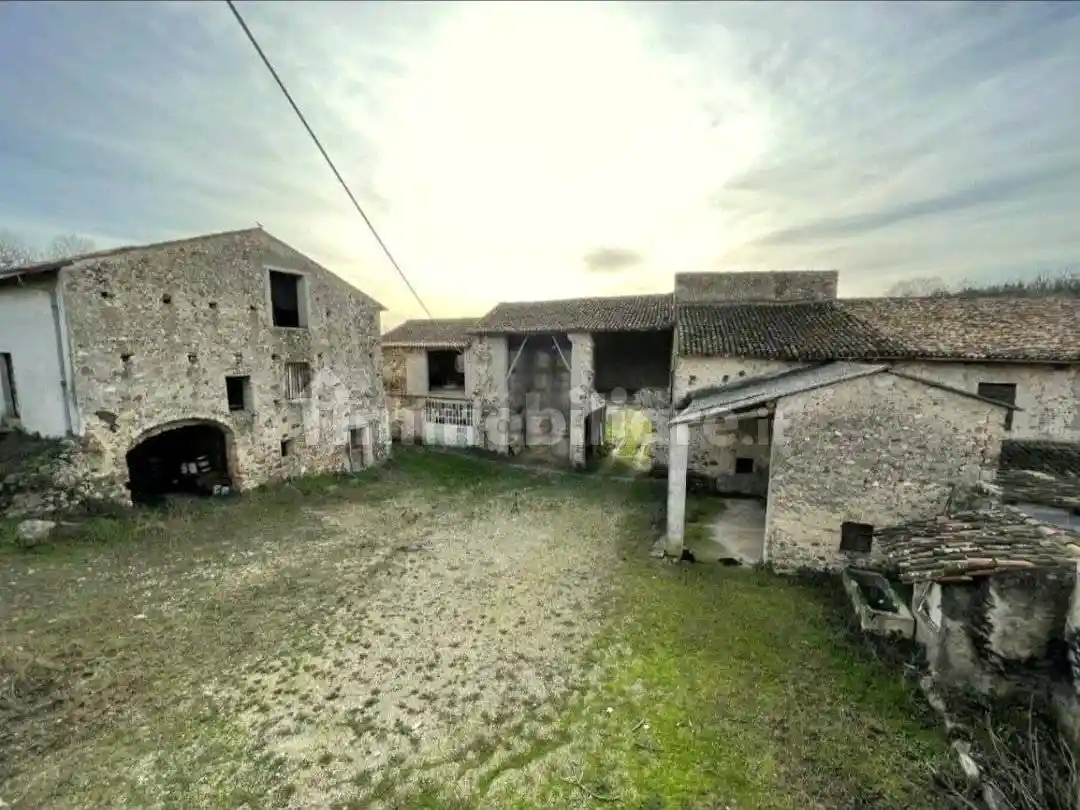 Rustico - Casale in vendita a Cavriana