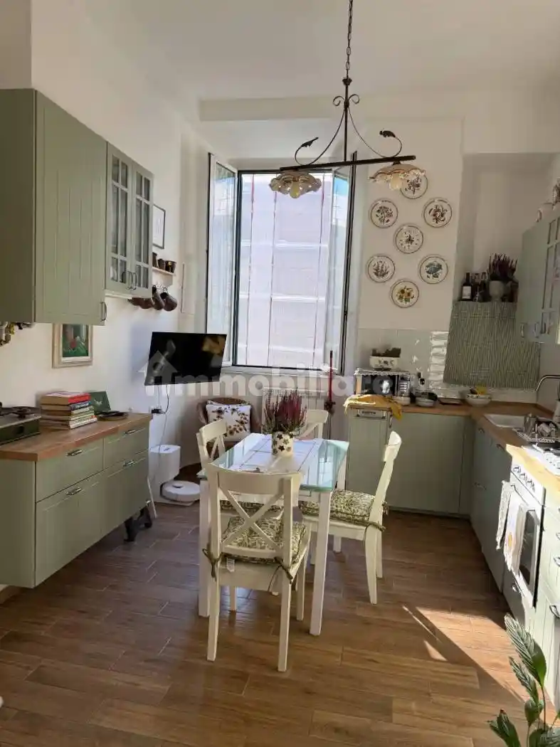 Appartamento in vendita a Livorno