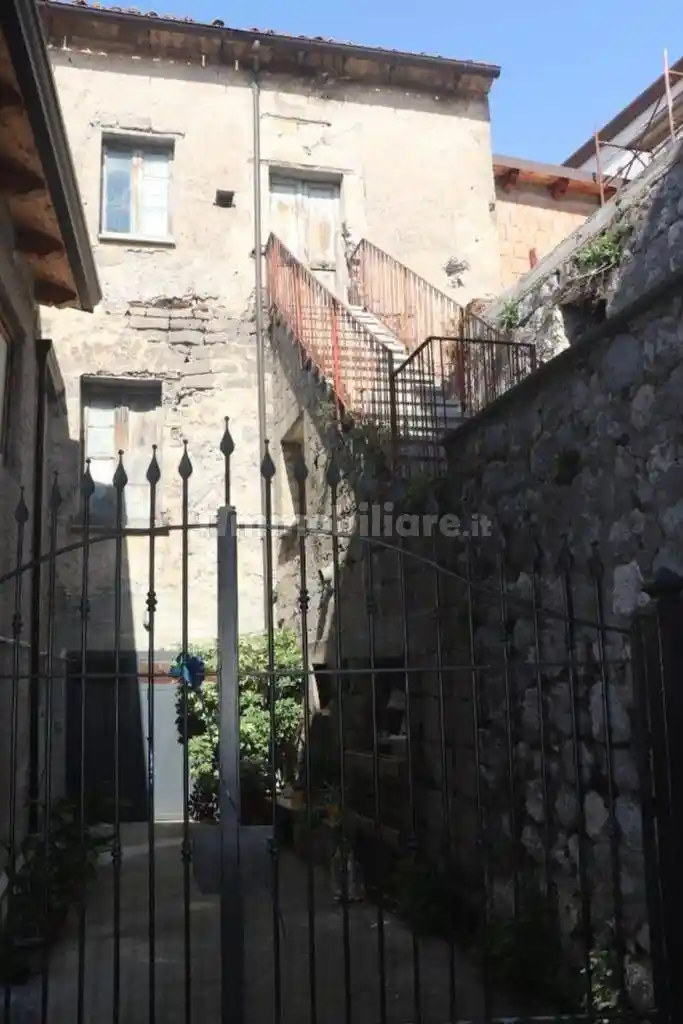 Casa indipendente in vendita a Frasso Telesino