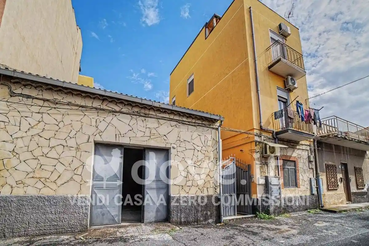Casa indipendente in vendita a Catania