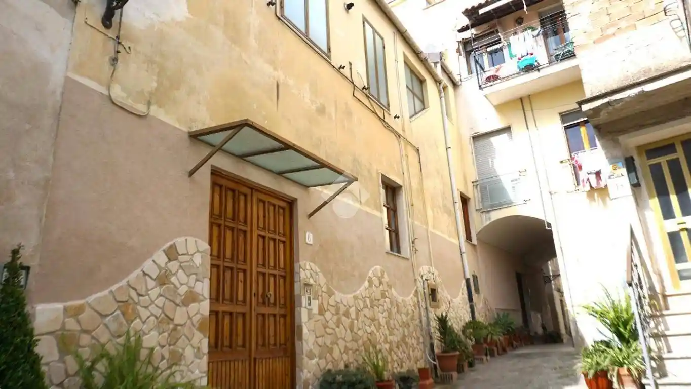 Appartamento in vendita a Montecorvino Rovella