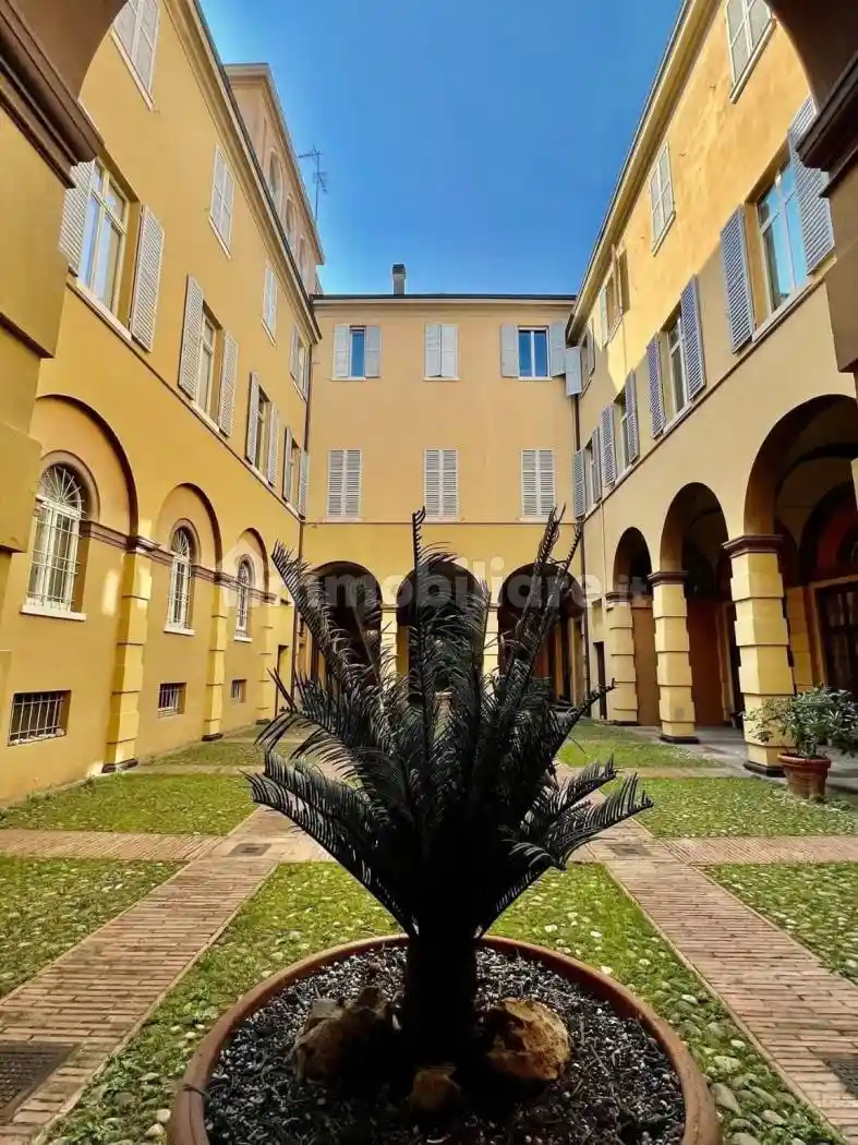 Appartamento in vendita a Modena