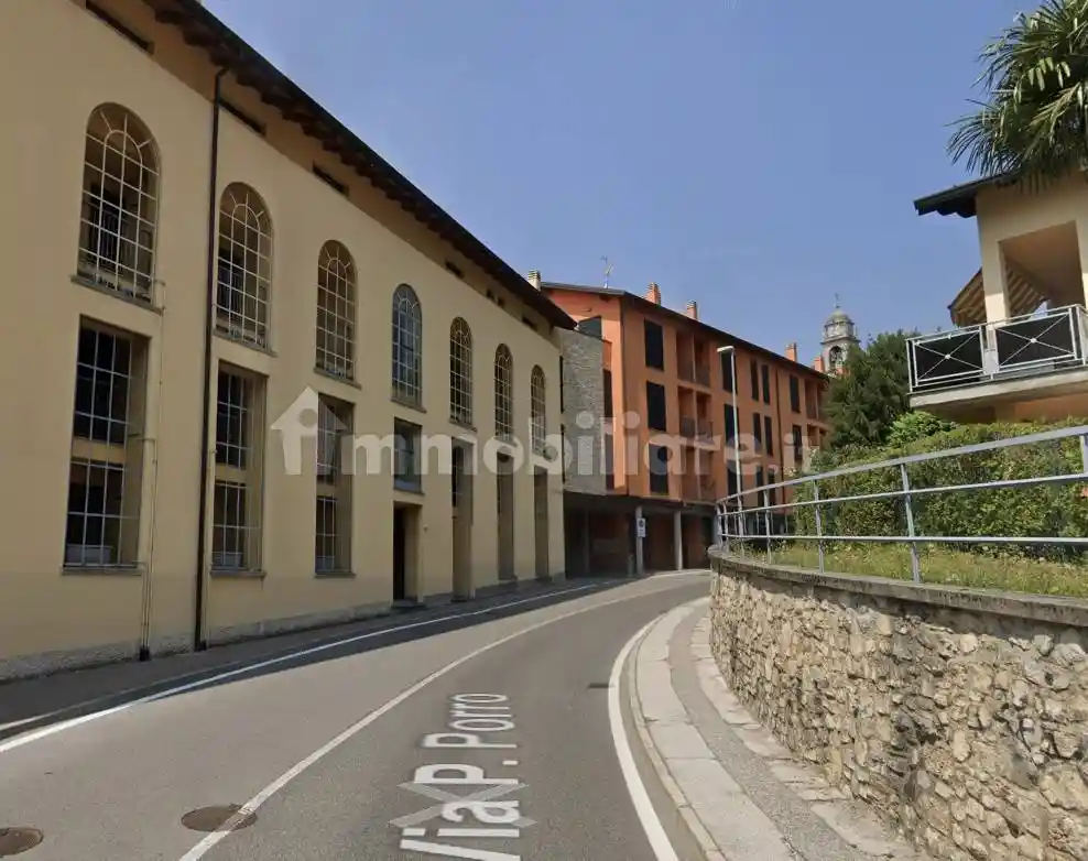 Appartamento in vendita a Albavilla