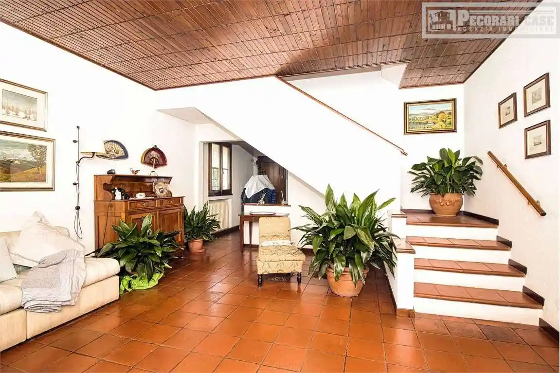 Rustico - Casale in vendita a Modena