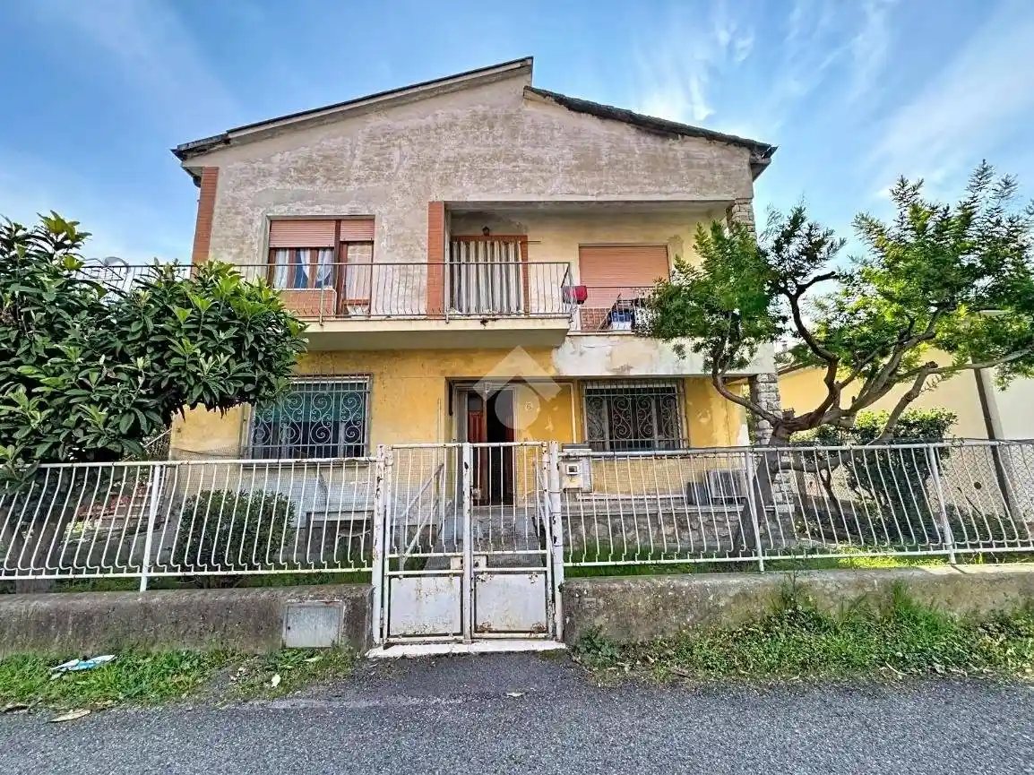 Villa in vendita a Pisa