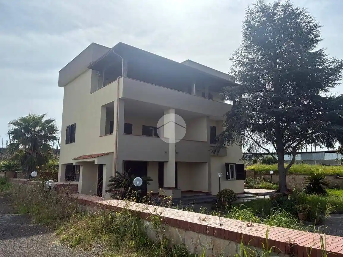 Villa in vendita a Giugliano in Campania