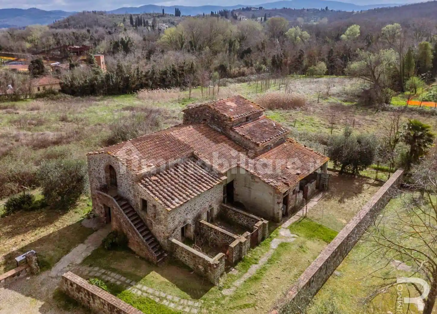 Rustico - Casale in vendita a Arezzo