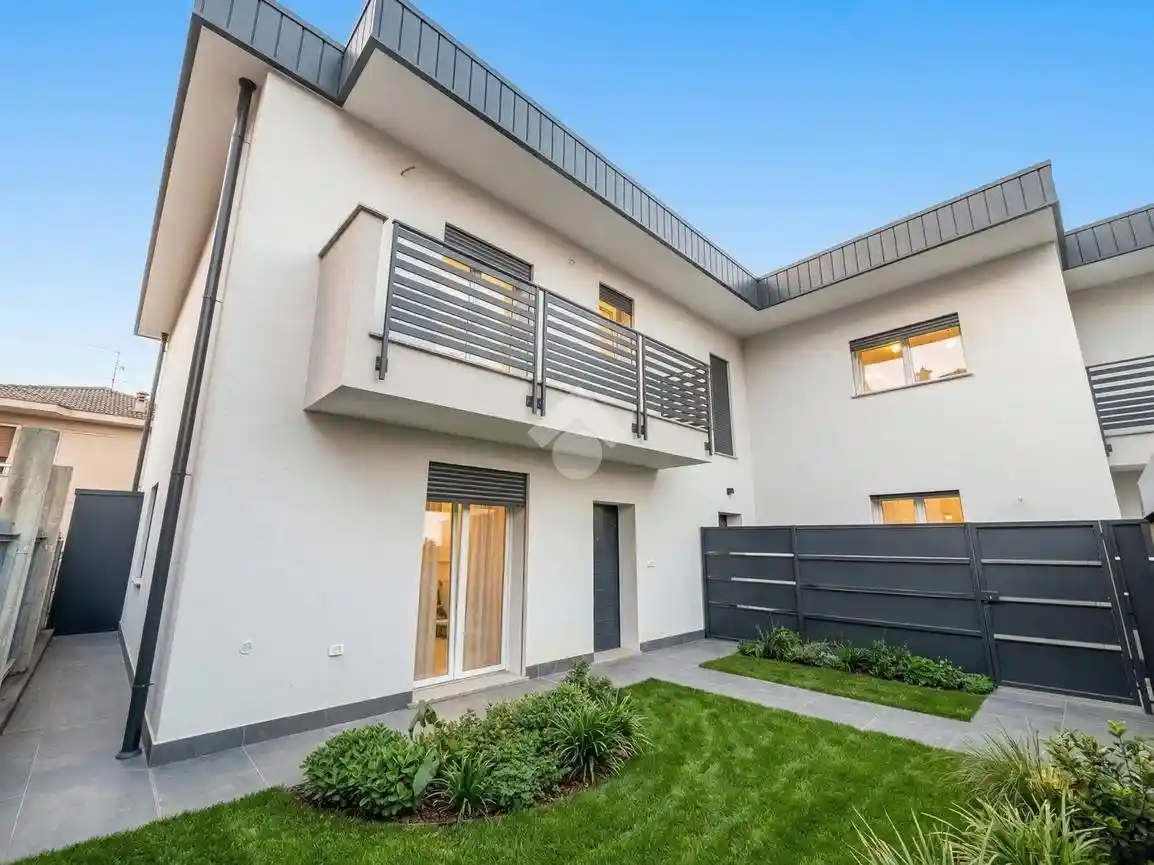 Villetta a schiera in vendita a Seveso