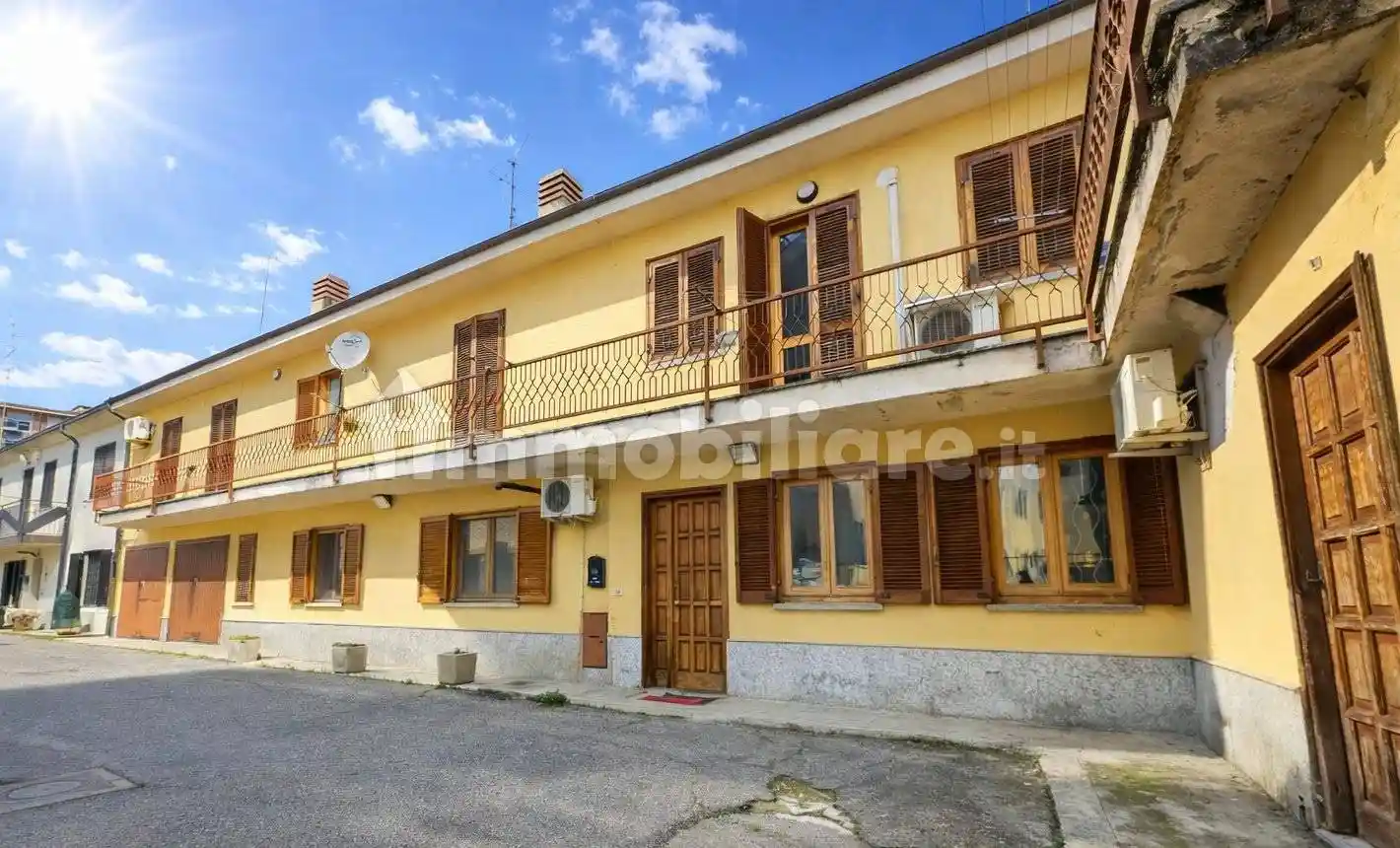 Villa in vendita a Casale Monferrato