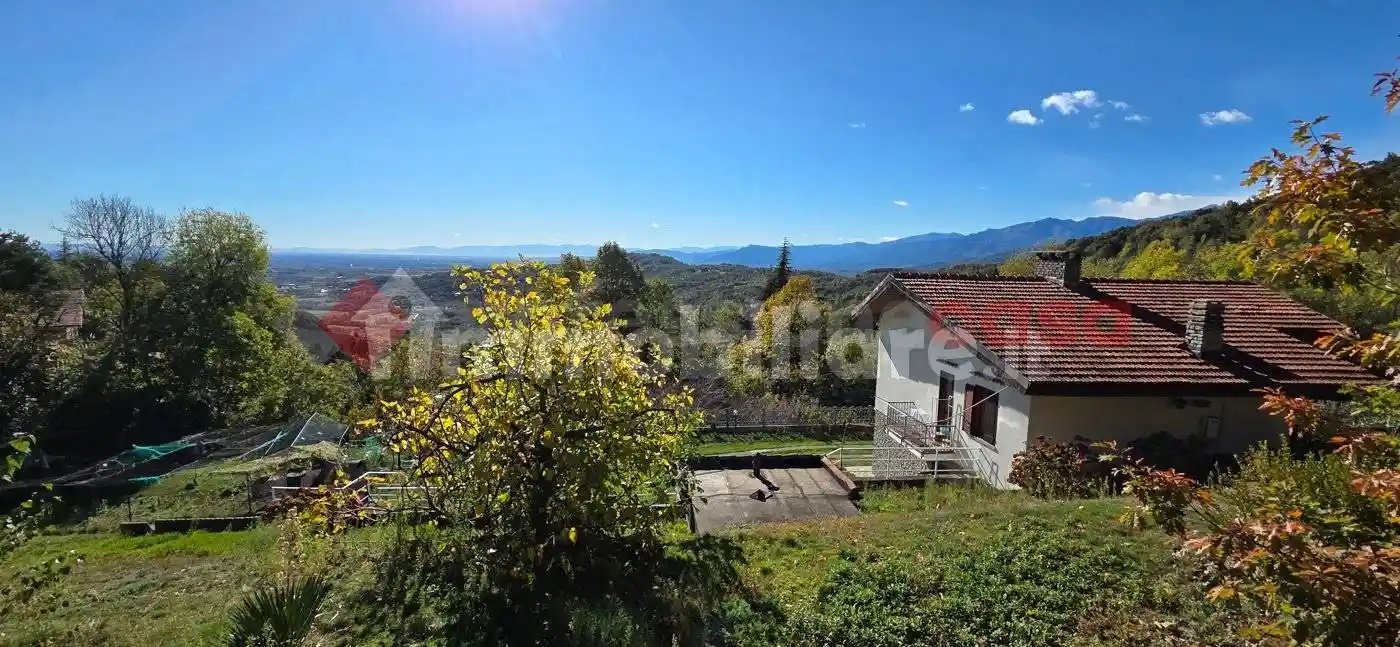 Villa in vendita a Roletto