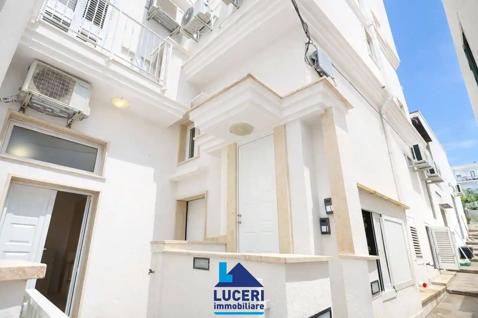 Palazzo - Edificio in vendita a Sannicola