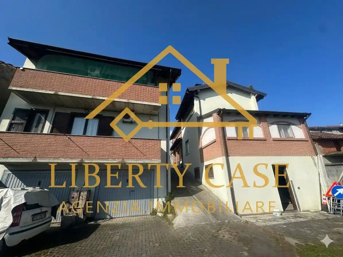 Villa in vendita a Palestro