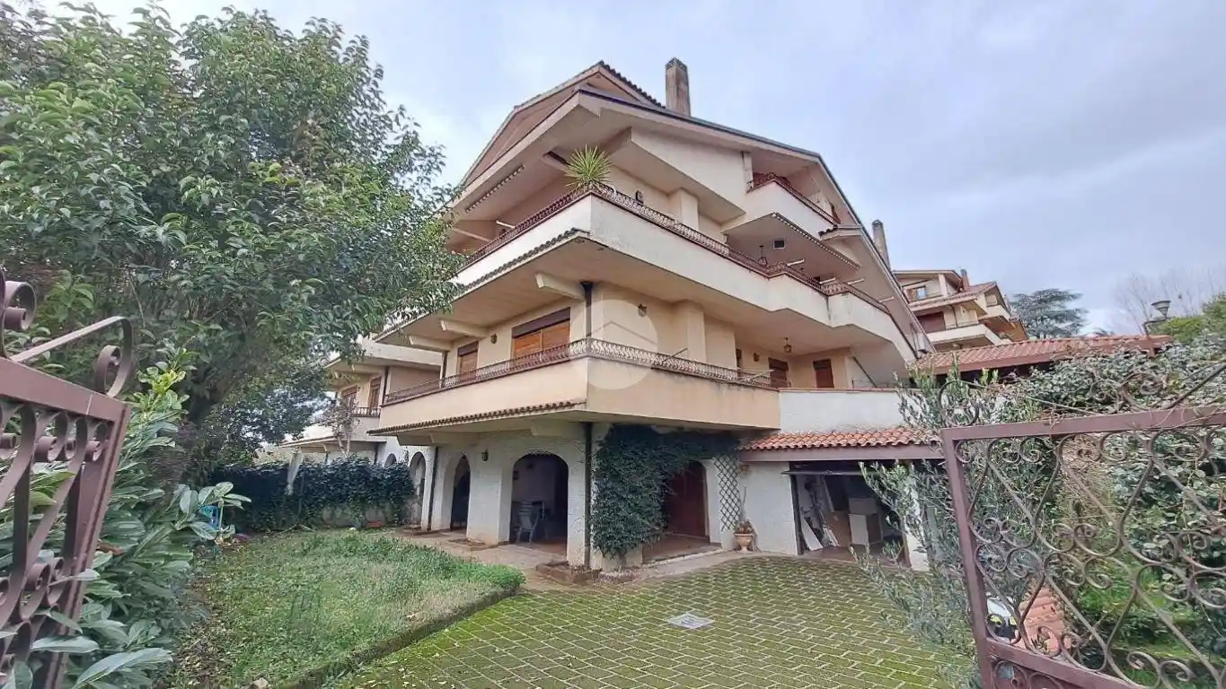 Villa in vendita a Frosinone