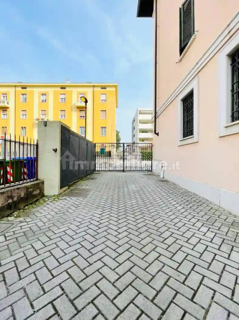 Palazzo - Edificio - foto 2