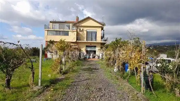 Villa in vendita a Belpasso