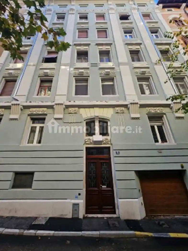 Appartamento in vendita a Trieste