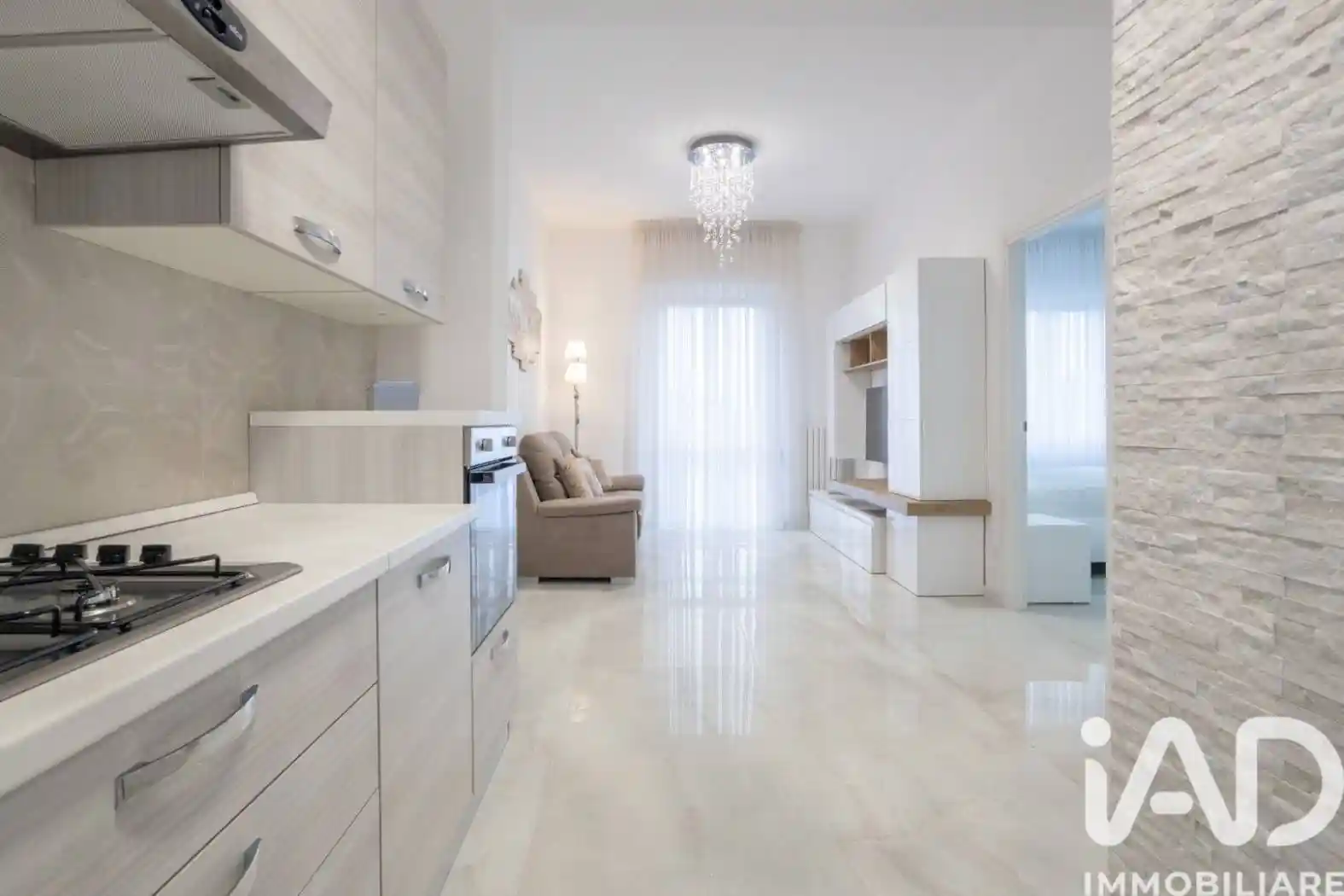 Appartamento in vendita a Falconara Marittima