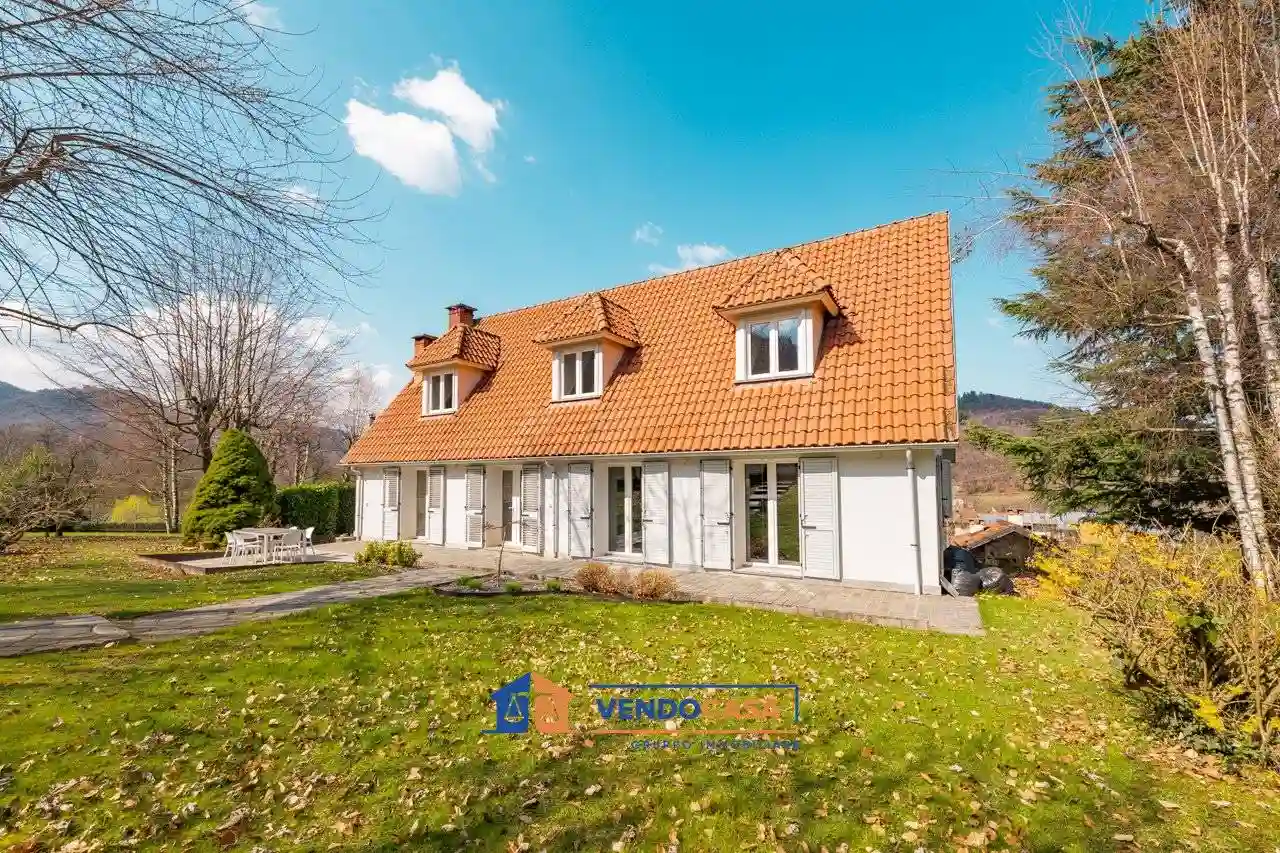 Villa - foto 2