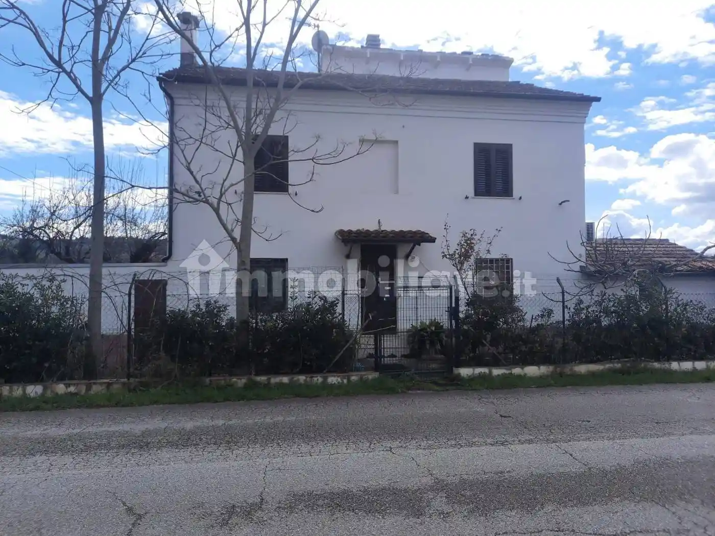 Villa in affitto a Macerata