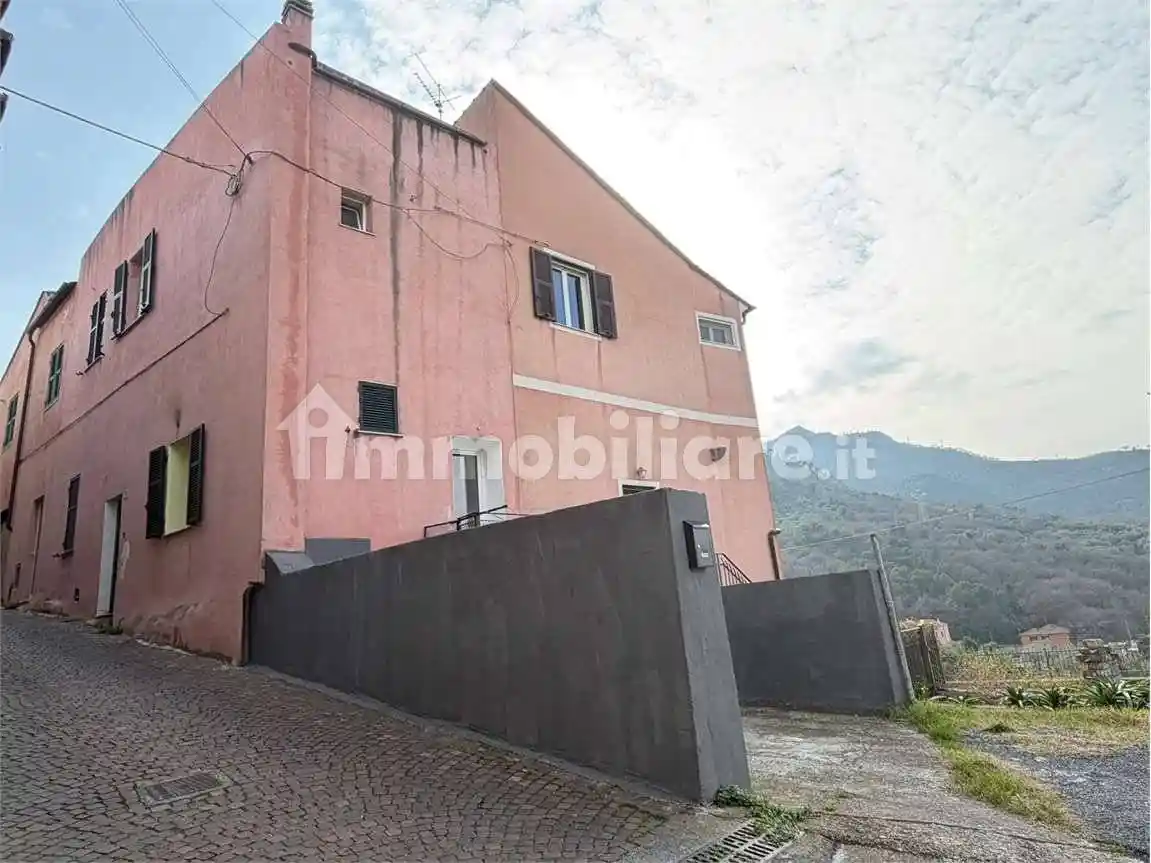Casa indipendente in vendita a Albenga