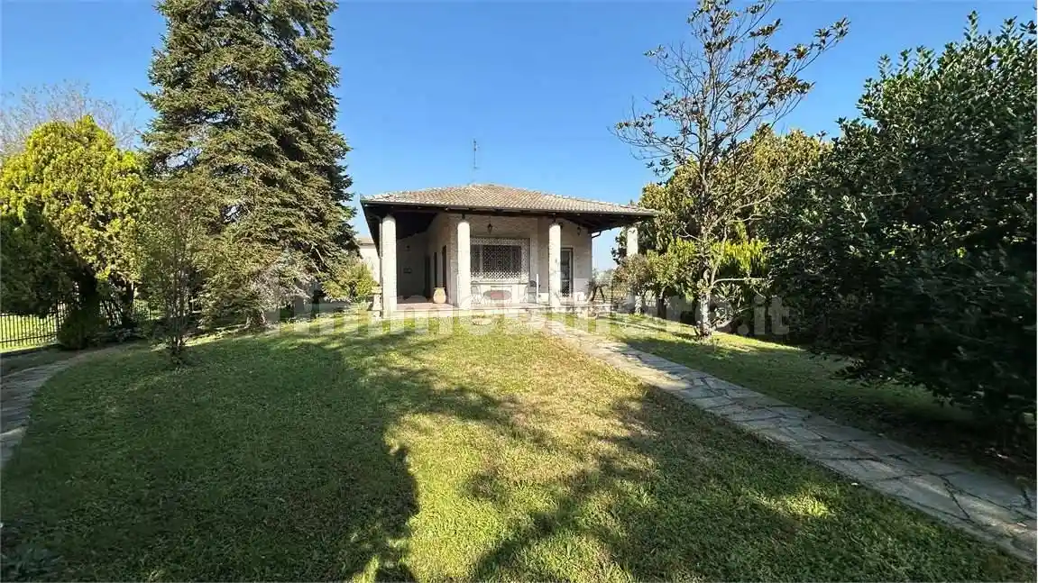 Villa in vendita a Predosa
