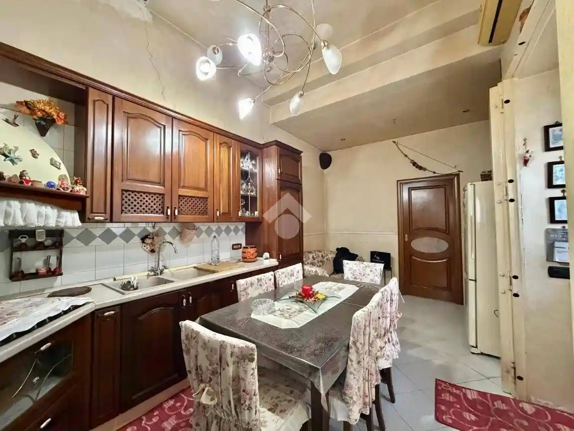 Appartamento in vendita a Napoli