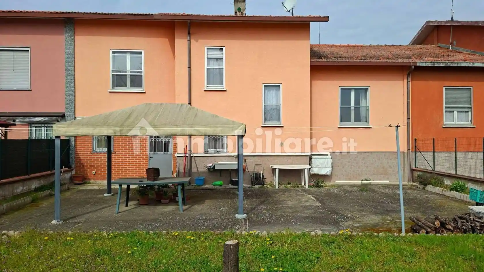 Villetta a schiera in vendita a Ottobiano