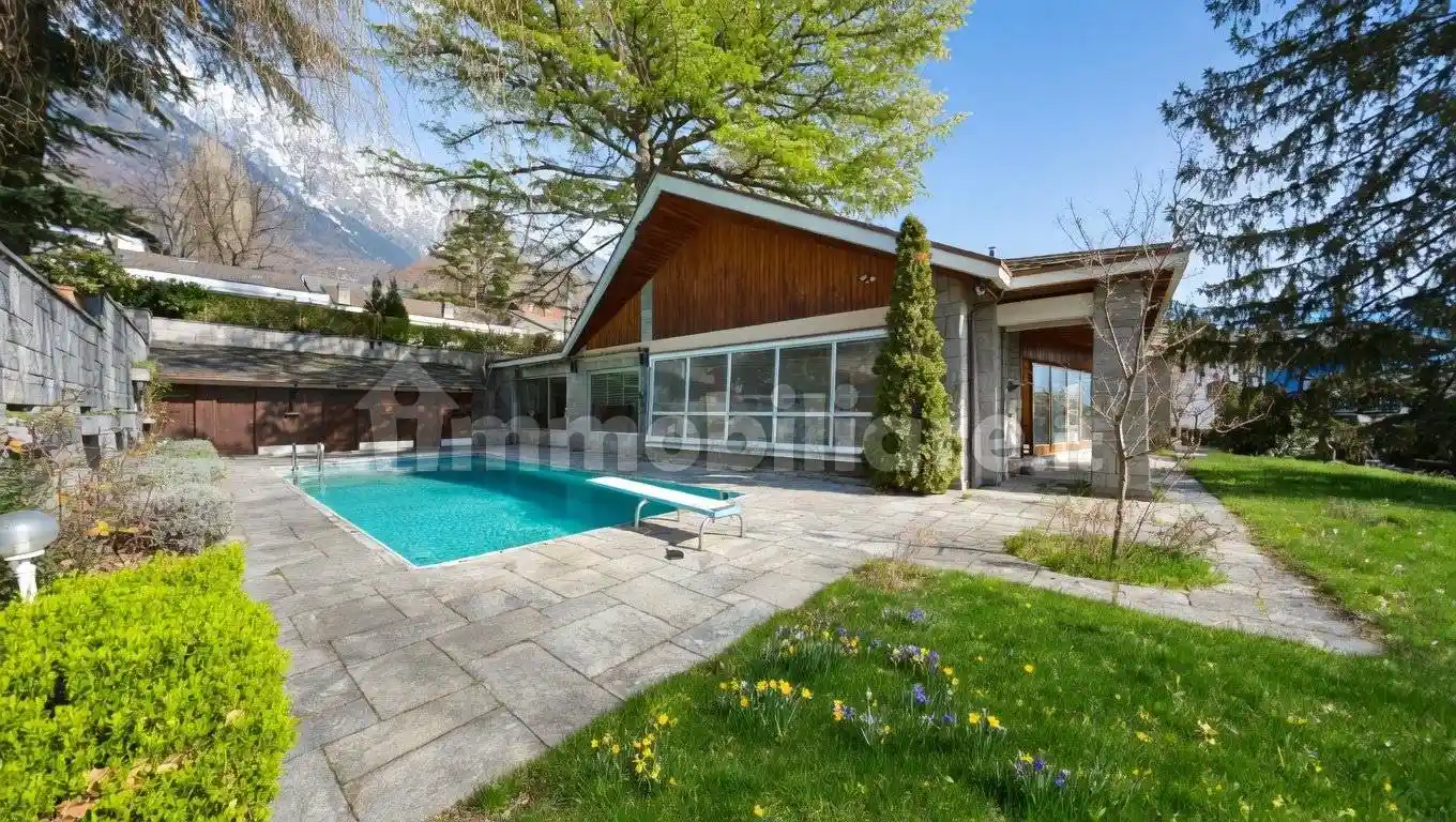 Villa in vendita a Saint-Vincent