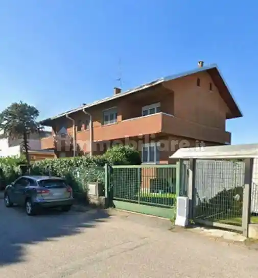 Villa in vendita a Fagnano Olona