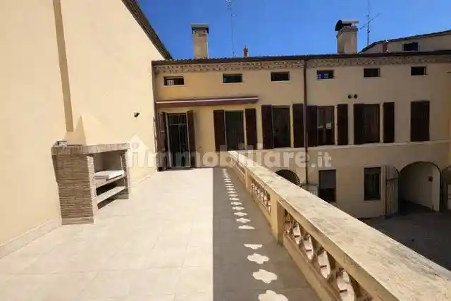 Appartamento in affitto a Ferrara