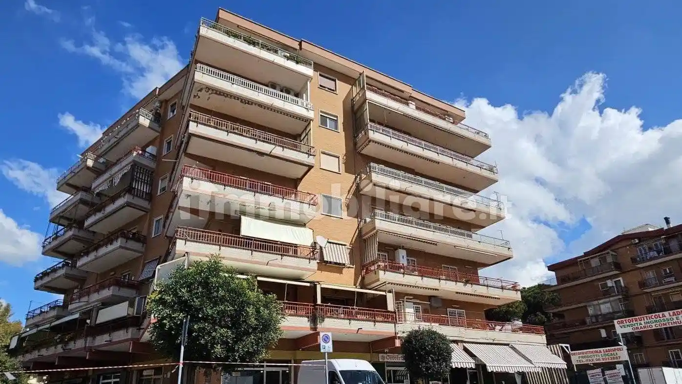 Appartamento in vendita a Ladispoli