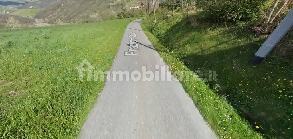 Villa in vendita a Avolasca