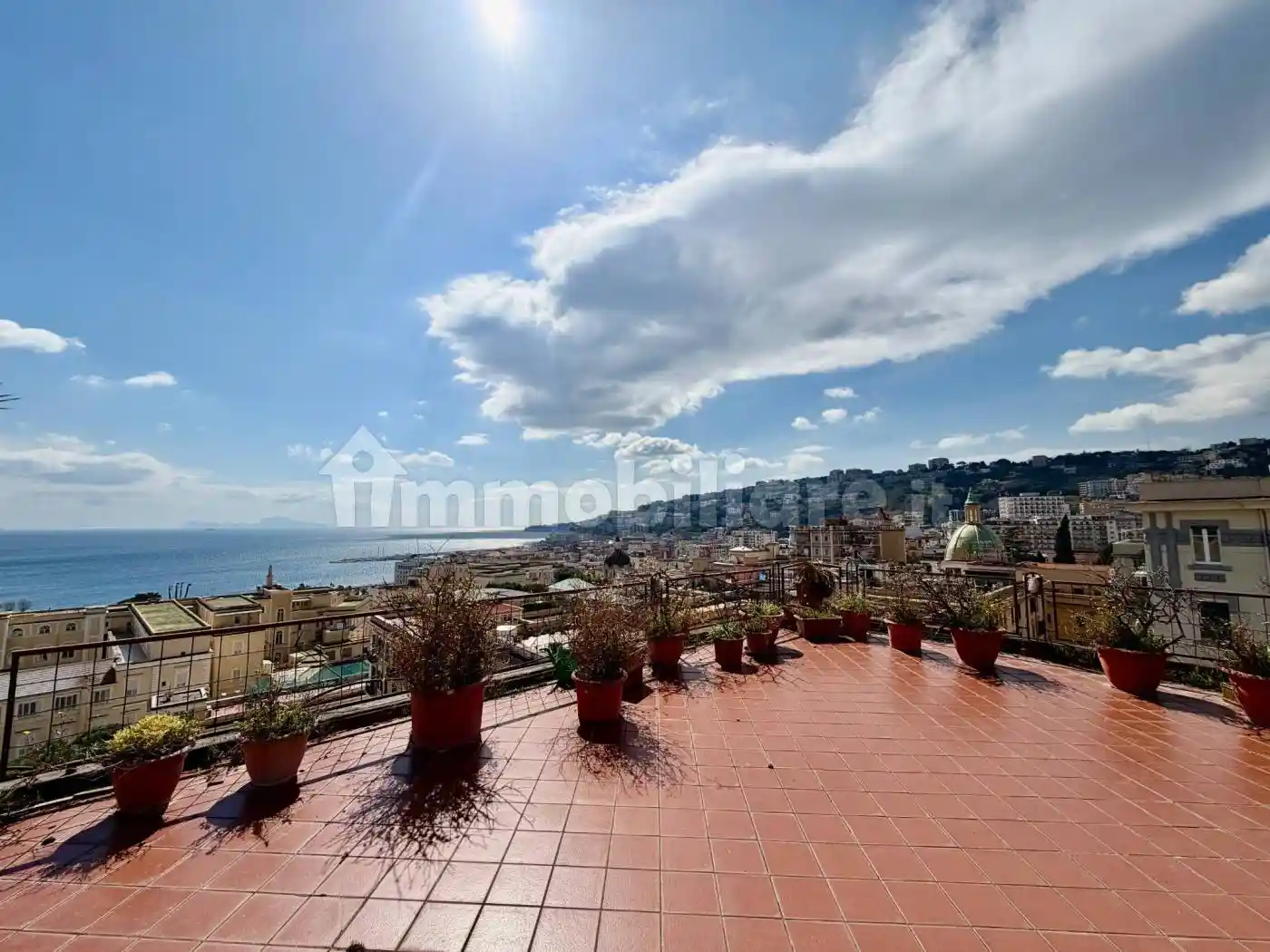 Appartamento in vendita a Napoli