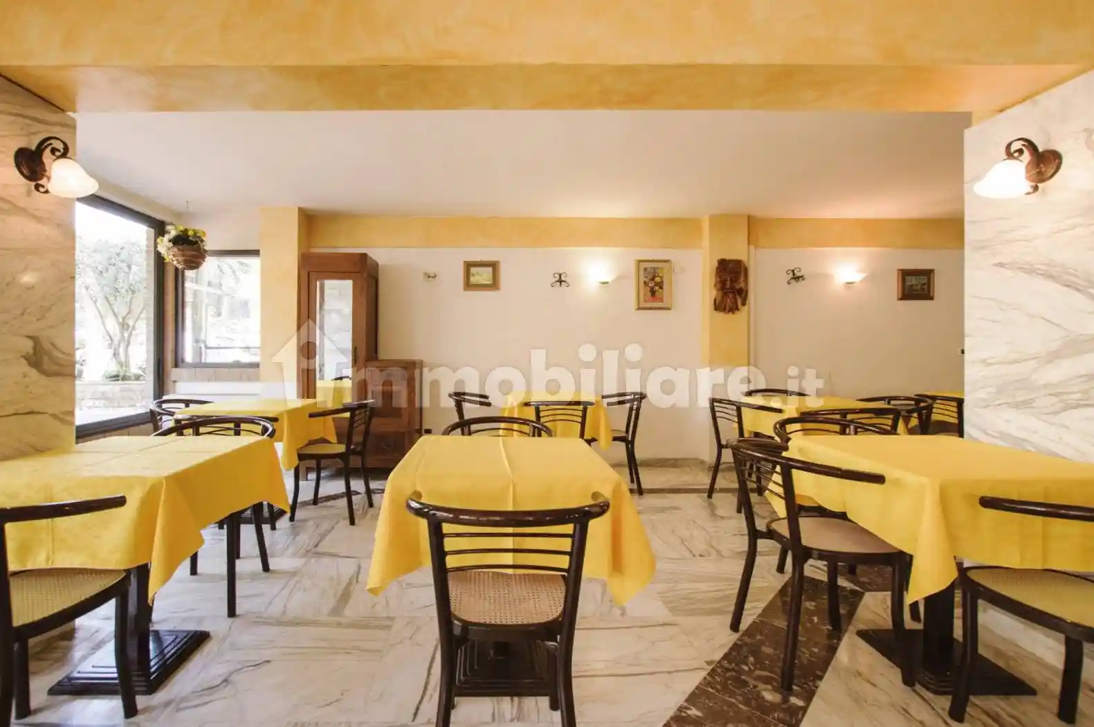 Palazzo - Edificio in vendita a Cervia