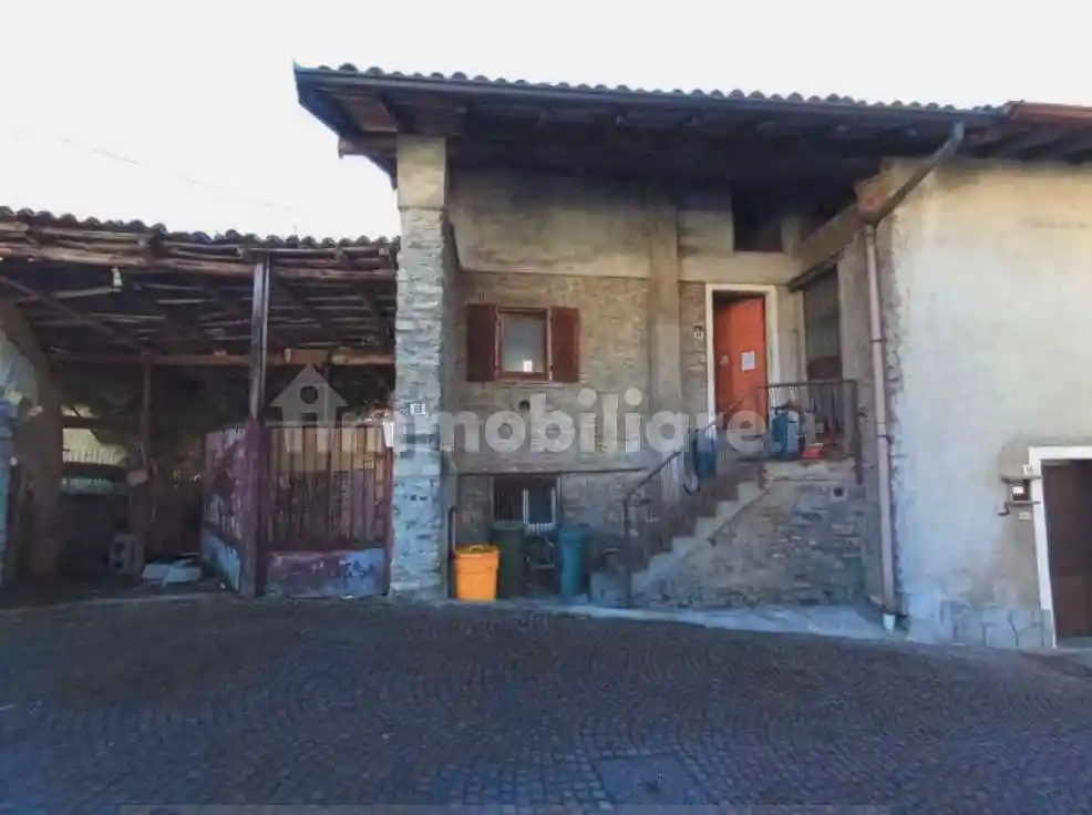 Casa indipendente in vendita a Asso