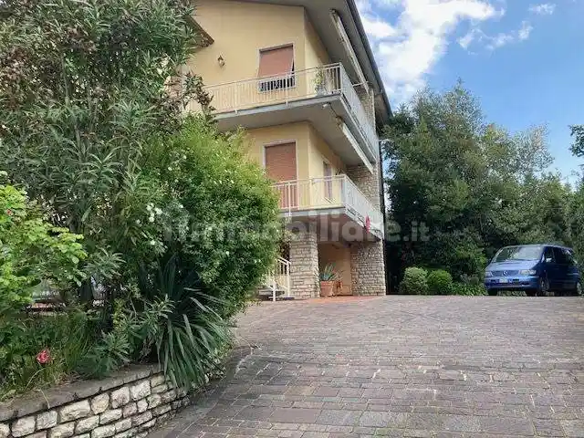 Appartamento in affitto a Santo Stefano di Magra