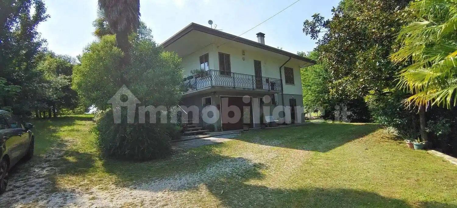 Villa in vendita a Nervesa della Battaglia