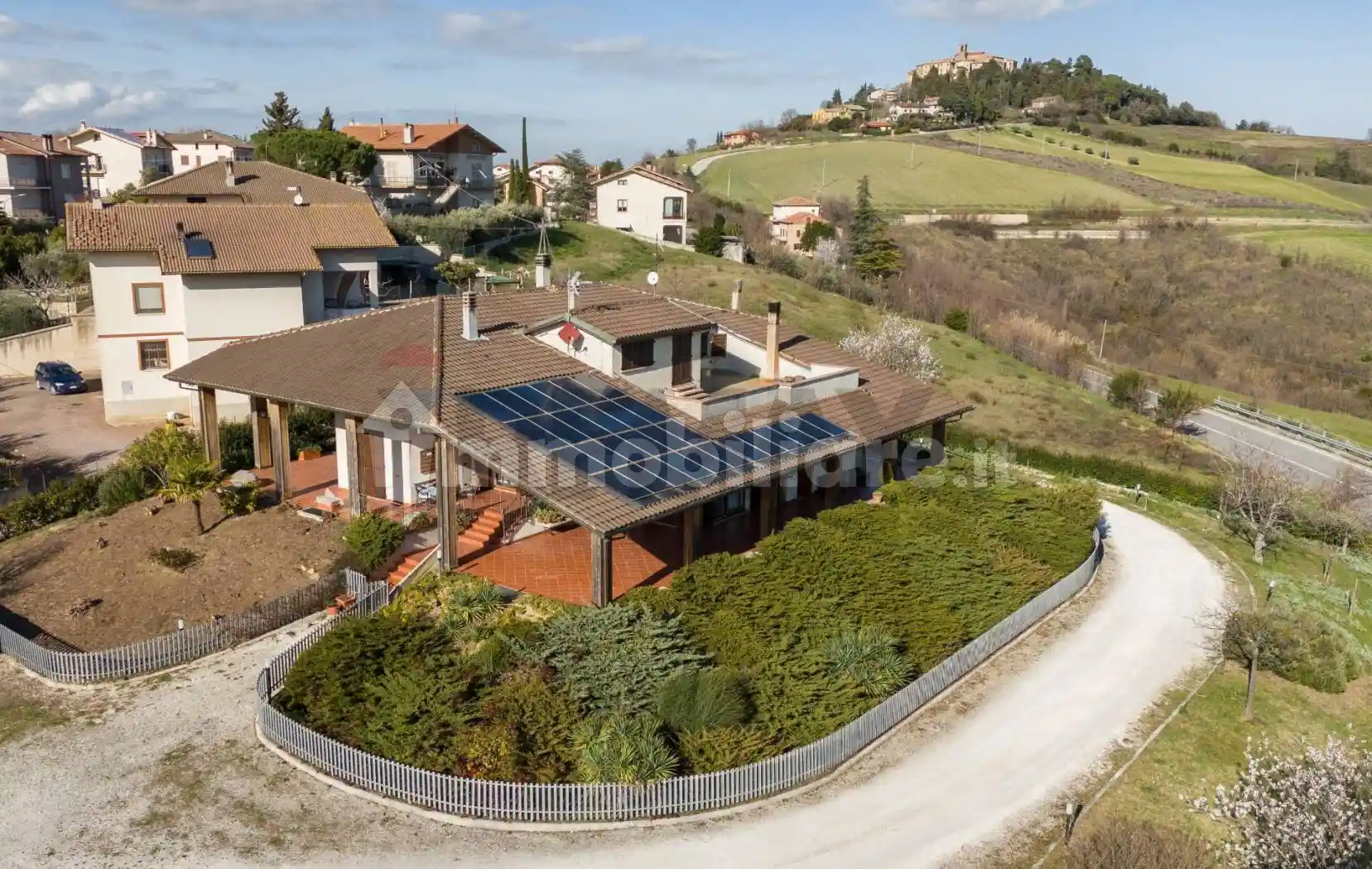 Villa in vendita a Arcevia