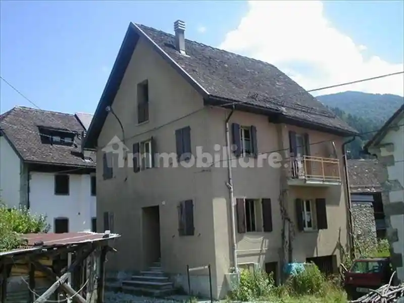 Casa indipendente in vendita a Ovaro
