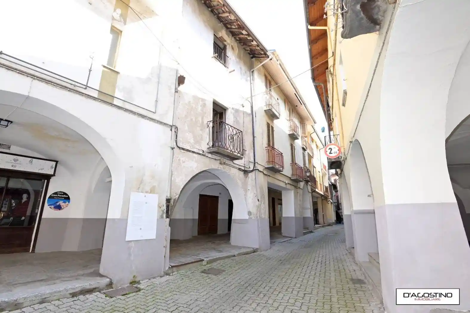 Casa indipendente in vendita a Pont-Canavese