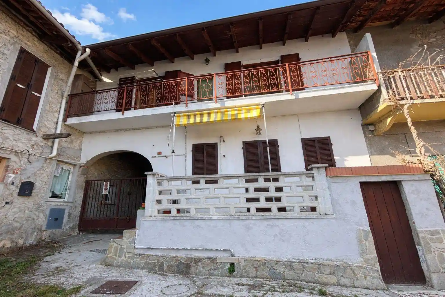 Casa indipendente in vendita a Dorzano