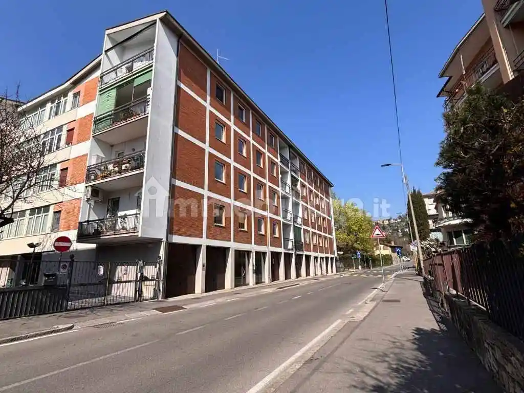 Appartamento in vendita a Bergamo