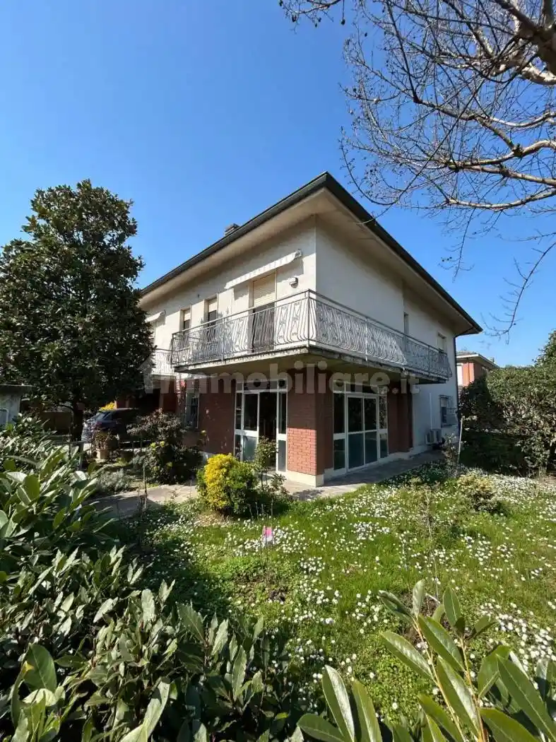 Villa in vendita a San Felice sul Panaro