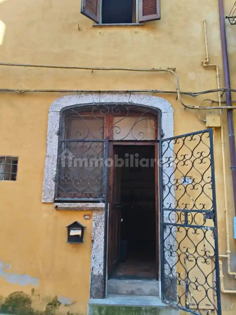 Casa indipendente in vendita a Faleria