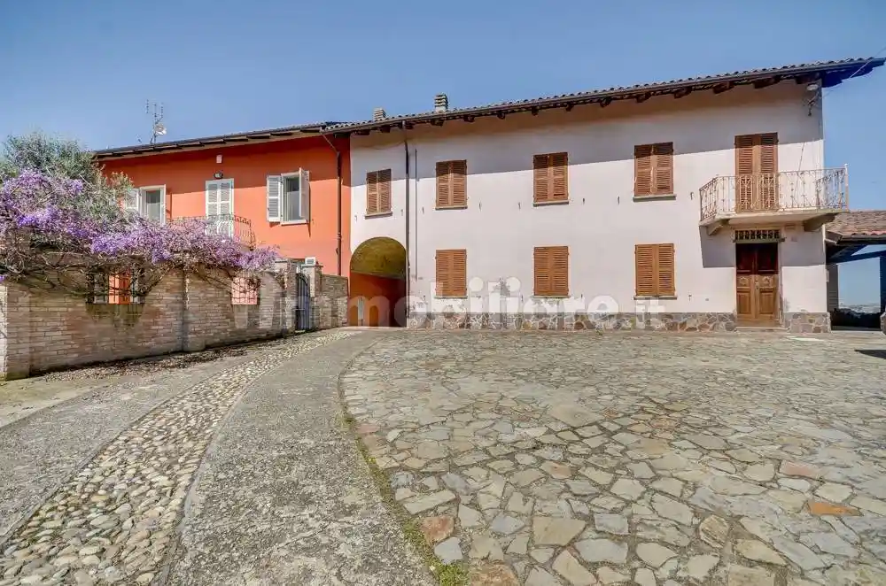 Rustico - Casale in vendita a Calosso