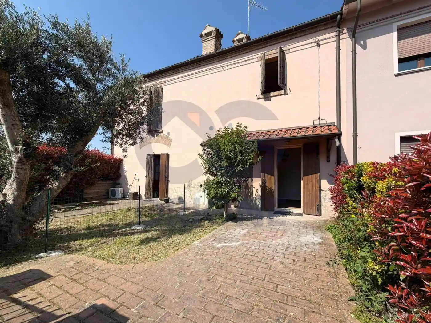 Casa indipendente in vendita a Terre del Reno