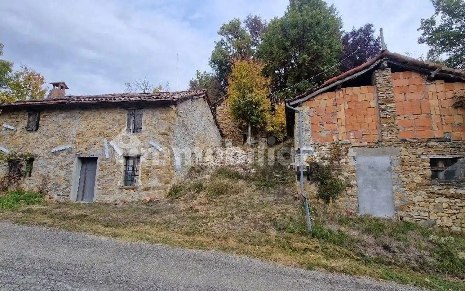 Rustico - Casale in vendita a Montese